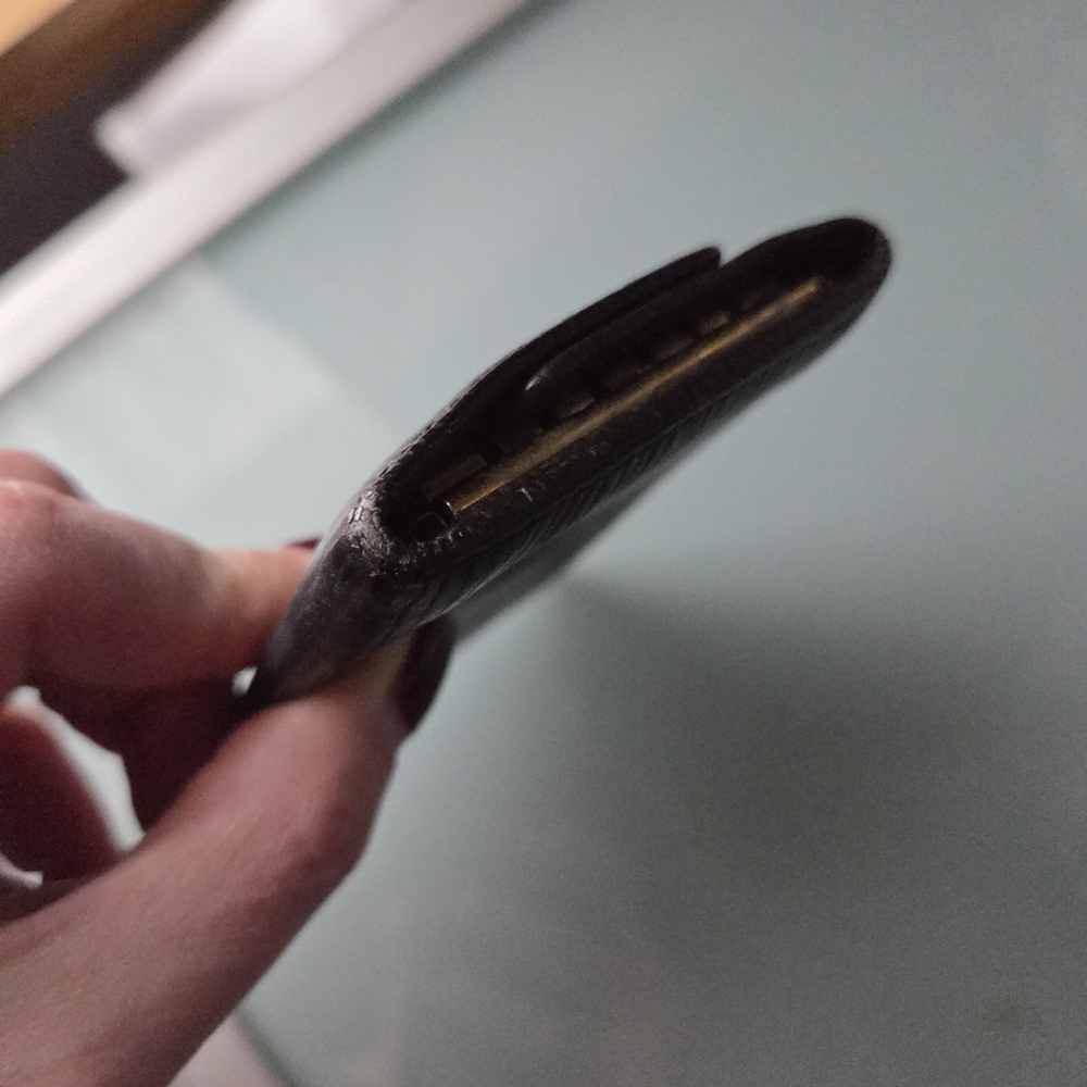 Authentic!!! Vintage! Black Epi Louis Vuitton Key and Card Holder 2003 - Picture 8 of 16